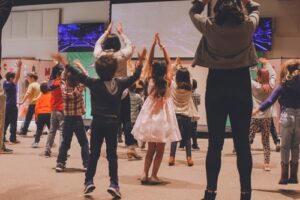 Kids learning musical theory through play