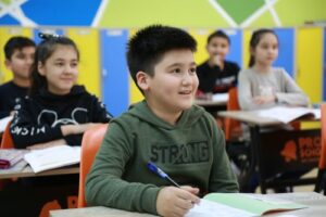 Kids learning to read in school