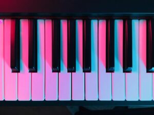 A close up of piano keys from above